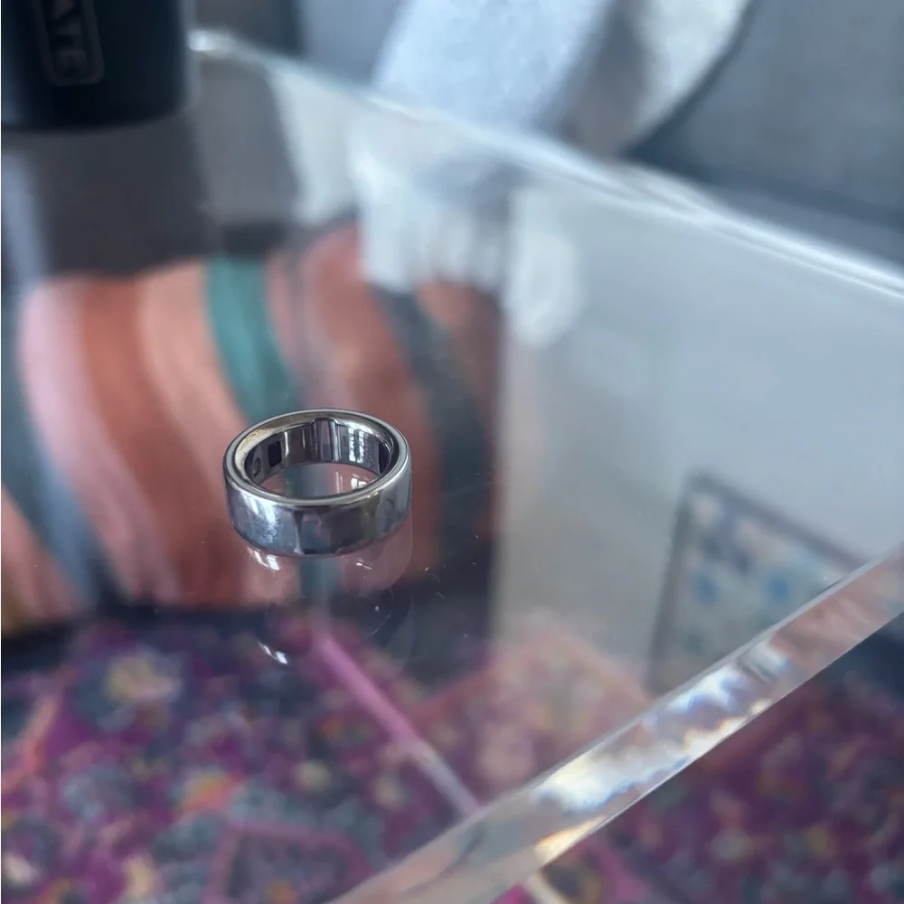Silver Oura Ring, size 7 - Picture 4 of 4